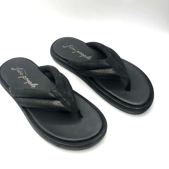 Free People Shoes - Free People Womens Wonderland Chunky Flip Flop Black Size EU 39 / US 9